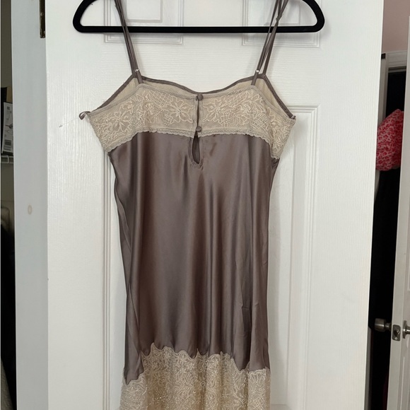 Turning Heads Mini Slip Free People Elegant Lace Trim Satin Chemise - Picture 7 of 8